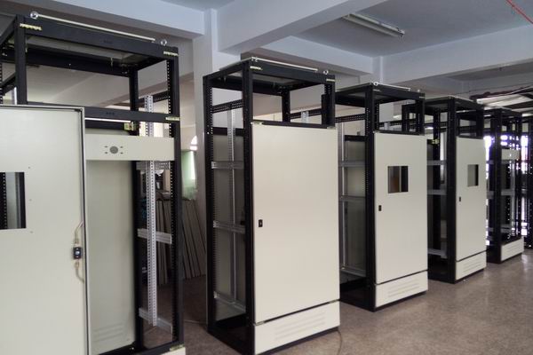 浦北控制柜-3683厂家控制柜检修需要注意的